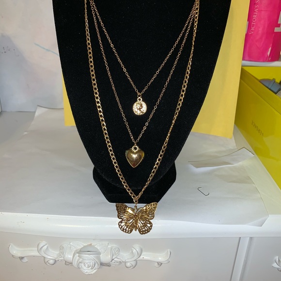 3 layer Butterfly Necklace - Picture 4 of 7